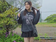 「足ほっっっっっそ！」りんごちゃん、ミニスカから美脚を披露！ 「どうやって痩せたか教えてほしい」
