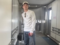「顔小さくてやべえ」坂口健太郎、NY渡航前のイケメンショット公開！ 「マジ最高」「カッコいい」