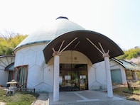 【広島県】3公園すべて入園無料！ “芝すべり”から雨でも遊べるドーム遊園まで…家族で行きたい公園3選