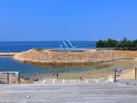 【大阪府】3公園すべて入園無料！ 森の冒険遊具から飛行機真下の屋上まで…家族で行きたい公園3選
