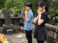 「明日は麻央の祥月命日」市川團十郎、長女＆長男に亡き妻・麻央さんのお墓参りを依頼「美しい姿ですね」