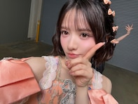 「手が…」「怖すぎる」鎮西寿々歌、自撮りに写り込んだものに「心霊かと」「若干ホラーやん笑」の声！