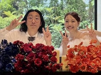 「お子ちゃん生まれてたんだ」人気芸人、美人妻顔出しの結婚式ショット公開！ 「この夫婦ほんますき」