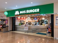 「あらやだ、美味しそう」モスバーガー、夏の新商品“アボカド×タコス”バーガー発表「ボリューミー！」
