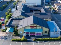 【石川県の人気スーパー銭湯】「大桑おんま温泉 楽ちんの湯」は良質な天然モール泉を楽しめる施設。テレビ付きの大露天風呂でリラックス