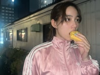 「斜めの角度も凄いステキ」のん、夜道を散歩する姿を披露「気を付けて」「痩せすぎてる感じがしてたので」