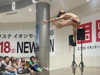 「いくらなんでもすごすぎる」小島よしお、ジャンプ力に驚きの声「45歳でこのジャンプほんまにすごい」