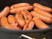 「かわいい箸置き！」シャウエッセン、ポイントで限定グッズゲット！ 「子供が食べちゃいそうで心配です」