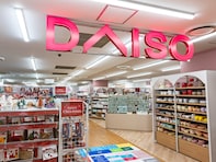 「やっと巡り会えたよ」ダイソーの“ちいかわポーチ”が220円で反響。ぬい活・防災ポーチにも大活躍