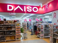 「あぁぁぁ。かわいくて一生断捨離ムリ」ダイソーのサンリオ日焼けシリーズが反響。全種コンプリート勢続出