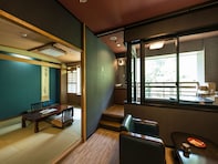 楽天スーパーDEALで実質30％オフ！ 「高見屋別邸 久遠 －KUON－」でデトックスや美肌効果が期待できる強酸性の温泉と山海の幸を堪能