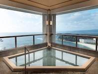 実質30％オフでお得！ 「南紀白浜マリオットホテル」で楽しむコバルトブルーの海を望む温泉と和歌山の恵みを味わうコース料理