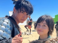 「凄い一枚ですな…」山崎賢人＆橋本環奈の『キングダム』オフショットに「太陽のようなコンビ」の声！