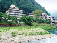 山形県ランキング1位！ 「瀬見温泉 ゆめみの宿 観松館」で味わう最上の地元食材と絶景露天風呂の温泉体験