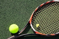 テニスの振動止めおすすめ人気ランキング10選｜効果的な付け方を知ろう - Best One（ベストワン）