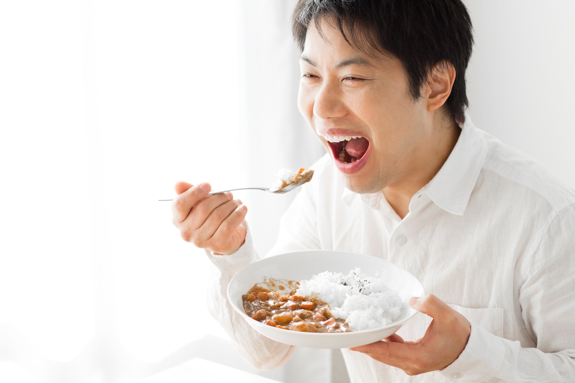 脂肪を燃やしたいならカレーを食べろ！イメージ