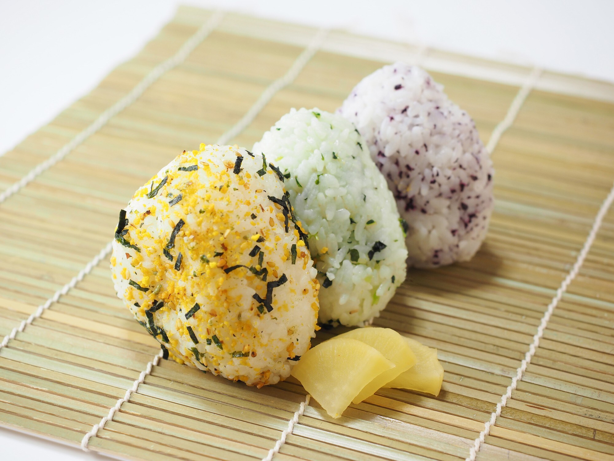 好きなおにぎり用ふりかけランキング 3位 ゆかり 2位 混ぜ込みわかめ を超えた1位は All About News