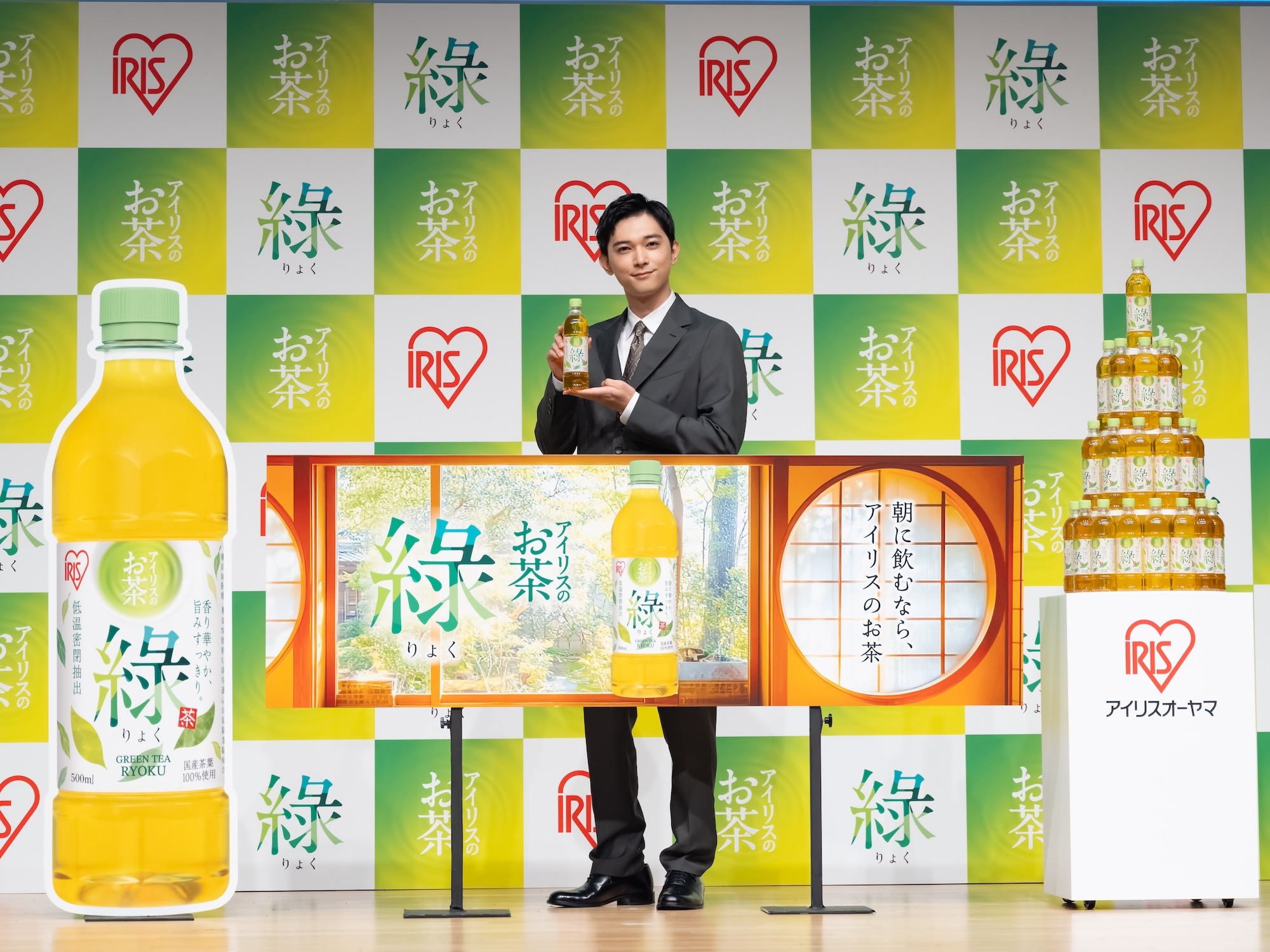 新商品発表会に登壇した吉沢亮