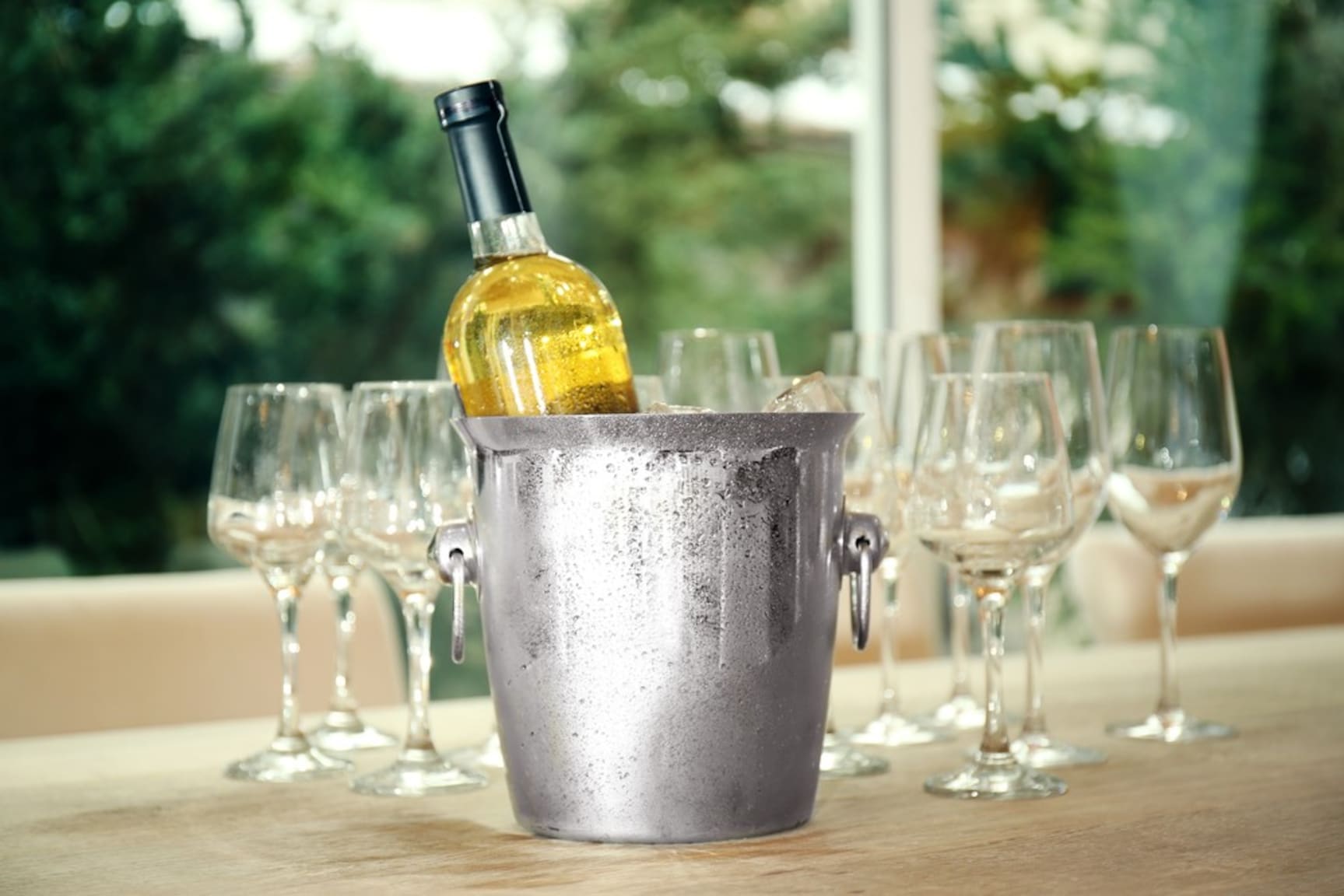おしゃれなワインクーラーの人気商品11選と使い方｜氷不要の保冷タイプも！ Best One（ベストワン）