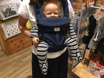 2/3 新生児から使える！ エルゴのインファントインサート [抱っこ紐