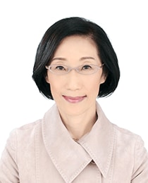 山本 久美子