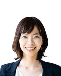 井上 真里