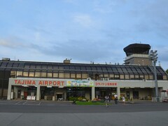 但馬空港で空港見学ツアーが人気！滑走路での早朝マラソンも