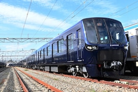 相鉄の新型車両「20000系」が2月11日デビュー！相鉄線横浜駅で出発式