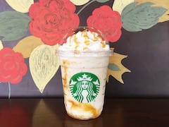 スタバ話題の新作！スイートポテト ゴールドフラペチーノ実食レポ