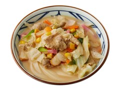 丸亀製麺の「ちゃんぽんうどん」が復活！ 8種の具材と「豚骨仕立てのちゃんぽんだし」が病みつきになる予感