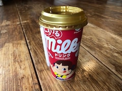 ファミマの「とろけるミルキードリンク」を飲んでみた！ フルーツやオートミールとの相性も見逃せない！