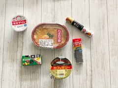 ローソンストア100が「昭和レトロフェア」を開催中！ 懐かしい味が勢ぞろい