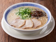 博多「元祖 名島亭」の長浜ラーメンがラー博に復活！ 秘伝の築炉釜出しスープはまろやかであっさり