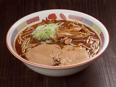 【ラー博】クセはあるけどクセになる「焦がしラード」！ 旭川ラーメン「蜂屋」は幻の1994年組だった!?