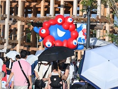 【万博】後半戦もトラブル続出……入場待ちで怒号、スタッフへの迷惑行為、「関係者パス」問題も