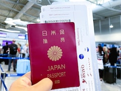 世界2位「最強パスポート」でも保有率18％止まり。日本人が海外旅行に行けなくなった理由とは？