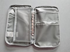 【無印良品】推し活、旅行、メイクにも！ 「ポケットが選べるコレクションケース A5スリム」の活用術