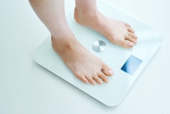 生理中ダイエットを成功させる方法！痩せる食事＆エクササイズ
