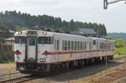 津軽線の蟹田〜津軽二股駅間で利用するディーゼルカー