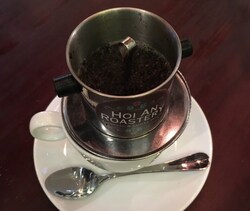 ステンレスのコーヒーメーカー