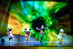 プロジェクションマッピングによる演出、そしてミッキーマウスたちの活躍は見応えたっぷりです