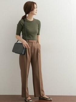 安価で手に入るTシャツやカットソーから取り入れて 出典:WEAR
