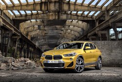 BMW X2のボディサイズは、全長4375×全幅1825×全高1535mm、ホイールベース2670mm。X2の価格帯は、4,360,000円〜5,150,000円