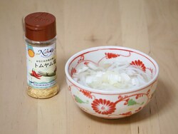 「トムヤム塩」があれば、フォーに合うスープも簡単