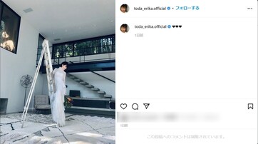 戸田恵梨香、大胆イメチェンの短髪×純白のロングドレス姿を披露！「女神すぎる」「えっっっぐい綺麗」