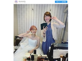 粗品の妻・秋山衣梨佳、美しいドレス姿を披露！ 「超絶かわいい！お姫様やぁ！」「プリンセスすぎる」