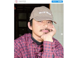 東出昌大、ひげ姿の最新ショット披露！ 「めちゃくちゃ攻めたな」「ブレることなくカッコイイですよね！」