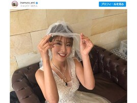 「結婚したのかと思った」稲村亜美、美デコルテ際立つ花嫁姿公開！ 「こんな嫁さんほしいわ」