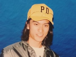 長瀬智也、26年前のイケメンすぎる写真を大公開！ “釣りの師匠”とのツーショットでひげなしの貴重な姿