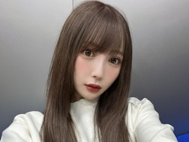 人気YouTuber・ふくれな、整形した二重がかわいすぎる韓国での自撮り写真に「お人形さんみたい」と反響！